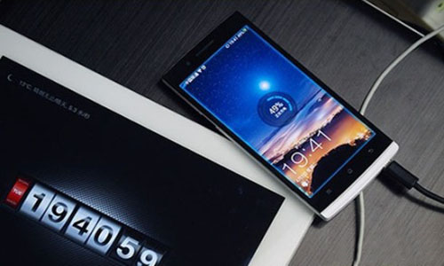 睡覺手機(jī)充電易胖？來張防藍(lán)光膜吧